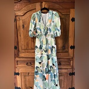 Sissyaki Women's Boho Floral Midi Dress Smocked. Large.